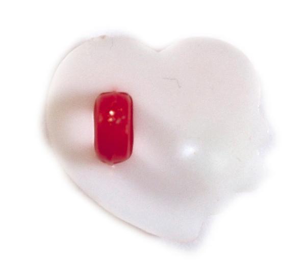 Kids buttons as hearts out plastic in red 15 mm 0,59 inch